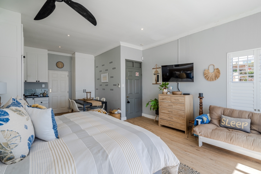 4 Bedroom Property for Sale in Simons Kloof Western Cape